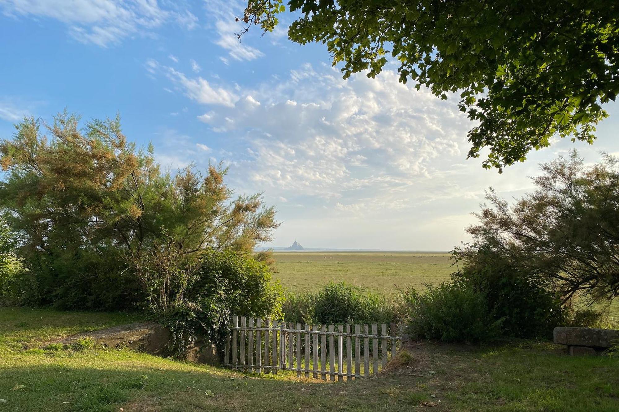 Entre Mont St Michel Et Merveille Vains Экстерьер фото