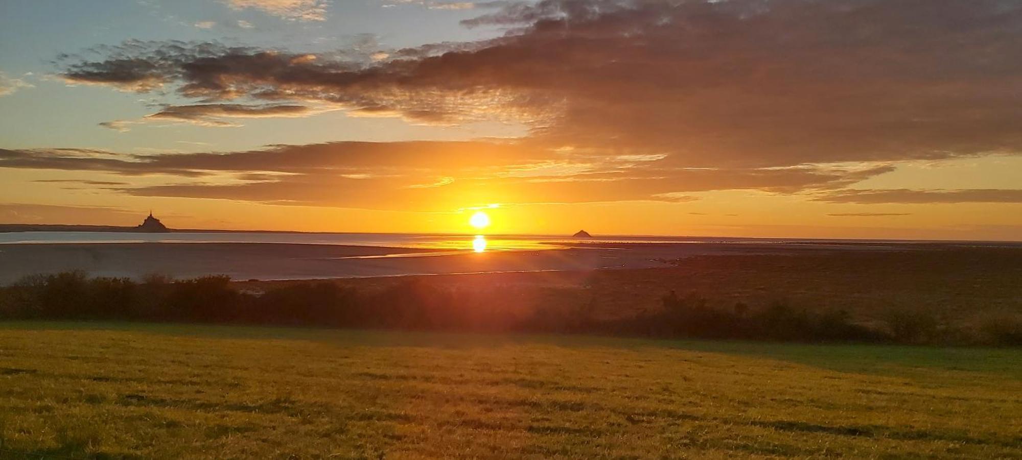 Entre Mont St Michel Et Merveille Vains Экстерьер фото